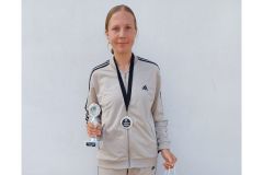 1. Lifestyle Lauf Würzburg 2025, Larissa Meißner holt den 1. Platz im HM der Frauen
